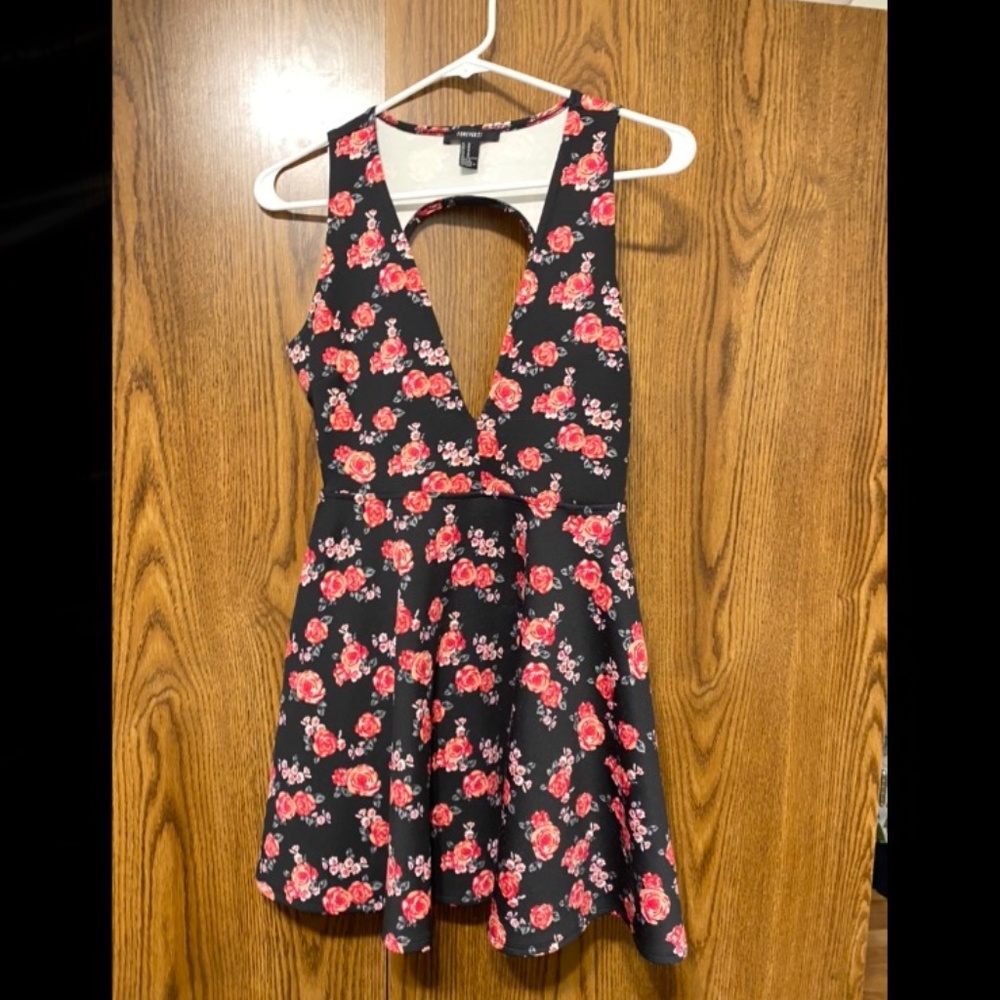 Skater backless dress